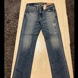 BNWT AE 28x28 Skinny Jeans
